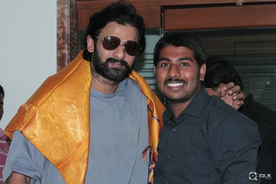 Karnataka-Fans-Meets-Prabhas